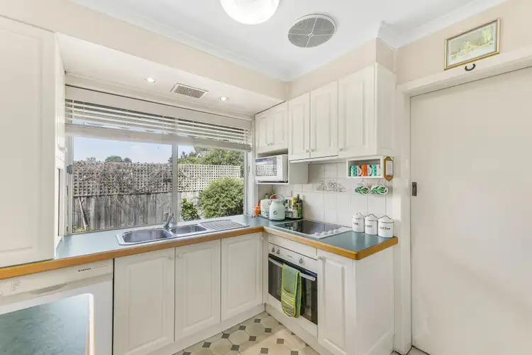 Fifth view of Homely house listing, 4 Cassia Court, Wantirna VIC 3152