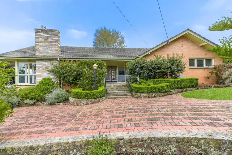 41-43 Manuka Road, Berwick VIC 3806