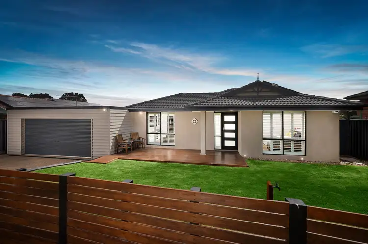 8 Tooth Court, Mill Park VIC 3082