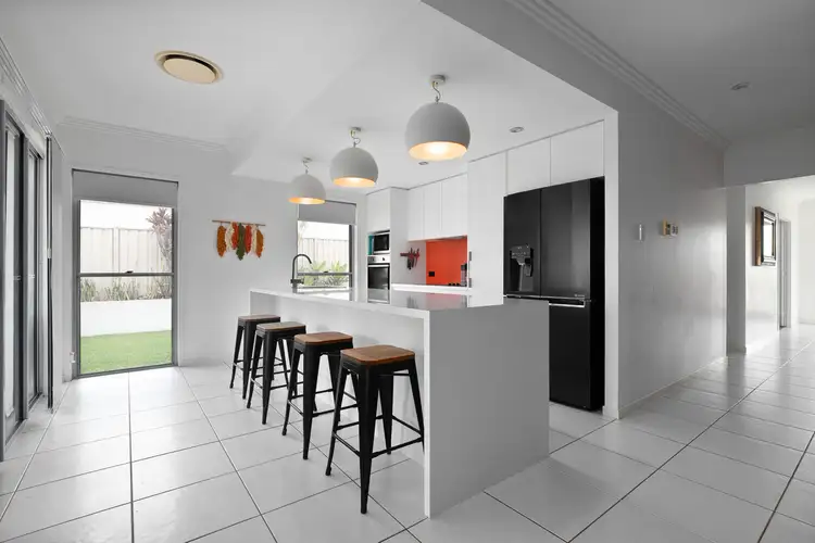 Sixth view of Homely house listing, 6 Stephan Street, Emerald QLD 4720