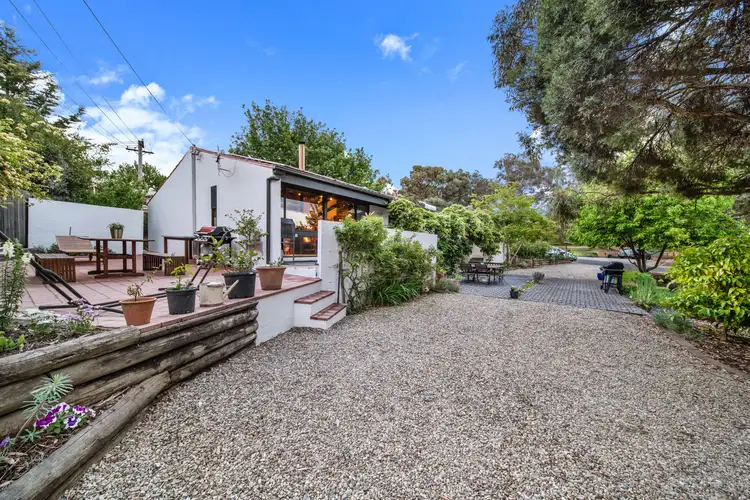 4 Mayo Street, Weetangera ACT 2614
