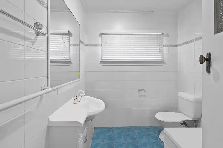 Fifth view of Homely house listing, 2 Zetland Street, Upper Mount Gravatt QLD 4122