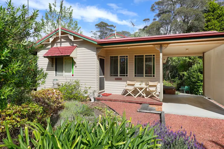 24 St Andrews Avenue, Blackheath NSW 2785