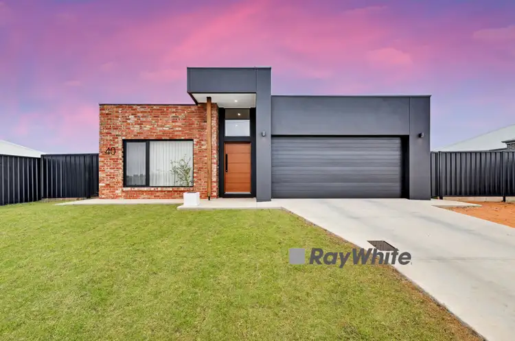 40 Dawn Avenue, Gol Gol NSW 2738