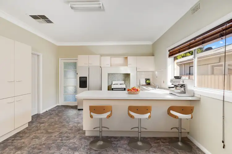 Fourth view of Homely house listing, 10 Kurrajong Parade, Mildura VIC 3500