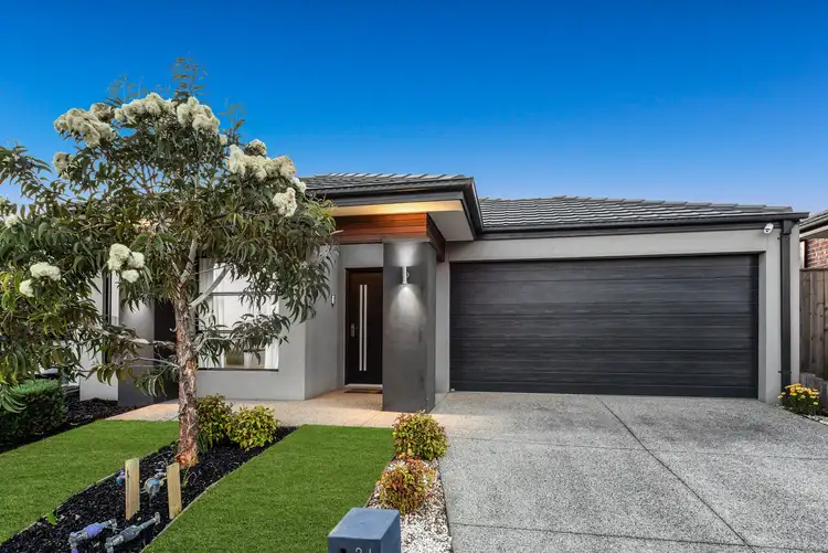 24 Blacksmith Way, Clyde North VIC 3978