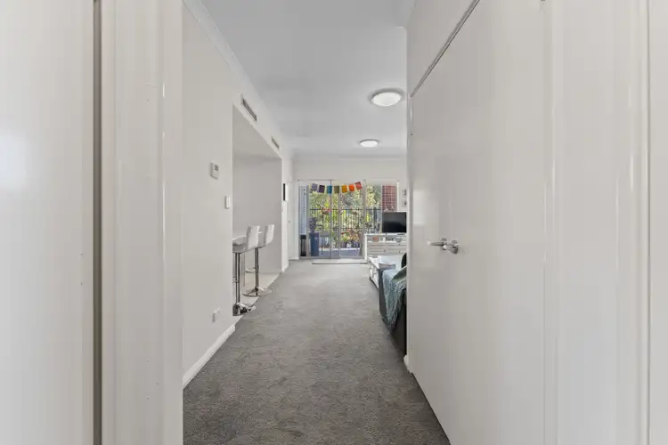 Fourth view of Homely house listing, 21/2 Louvre Way, Baldivis WA 6171