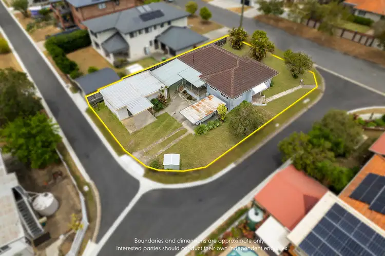 Main view of Homely house listing, 18 Queensway Street, Upper Mount Gravatt QLD 4122