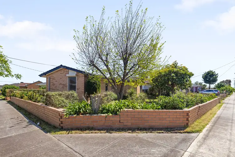 2 Hepburn Street, Dallas VIC 3047