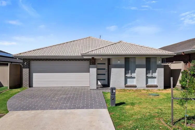 18 Mcgovern Street, Spring Farm NSW 2570