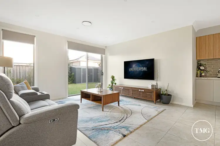 Fifth view of Homely house listing, 132 Rosedale Circuit, Carnes Hill NSW 2171