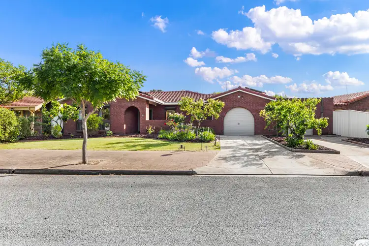 6 Church Place, Campbelltown SA 5074