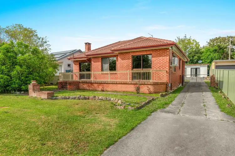 24 Ernest Street, Nowra NSW 2541