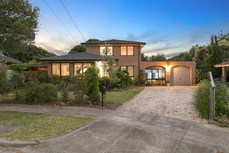 7 Weigela Court, Frankston VIC 3199