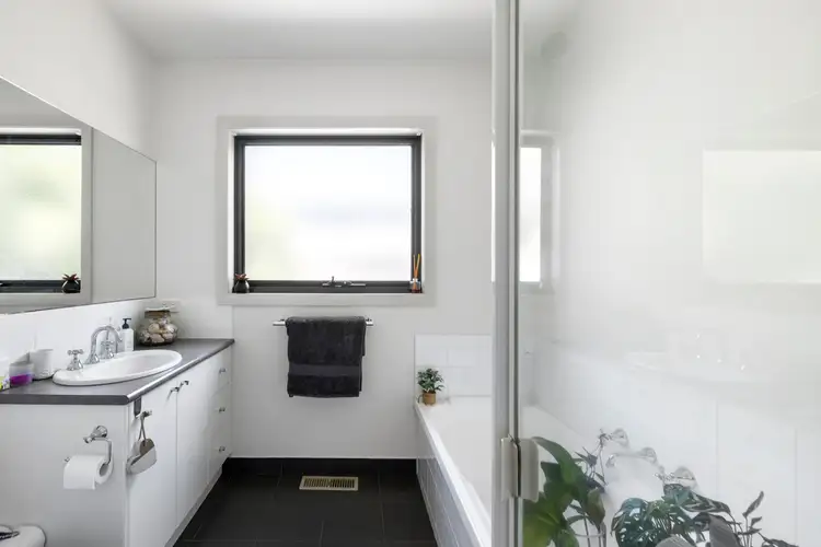 Fifth view of Homely unit listing, 3/15 Screen Street, Frankston VIC 3199