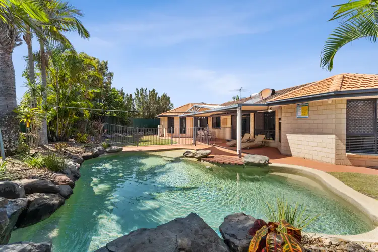 4 Hass Place, Heritage Park QLD 4118