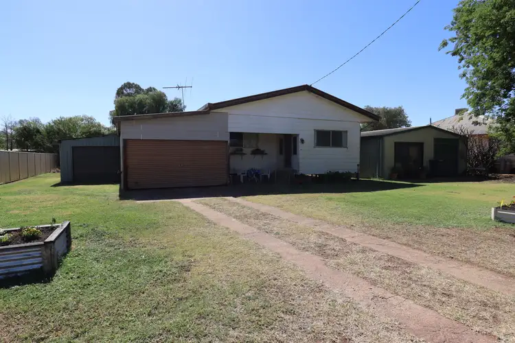61 Grey Street, St George QLD 4487