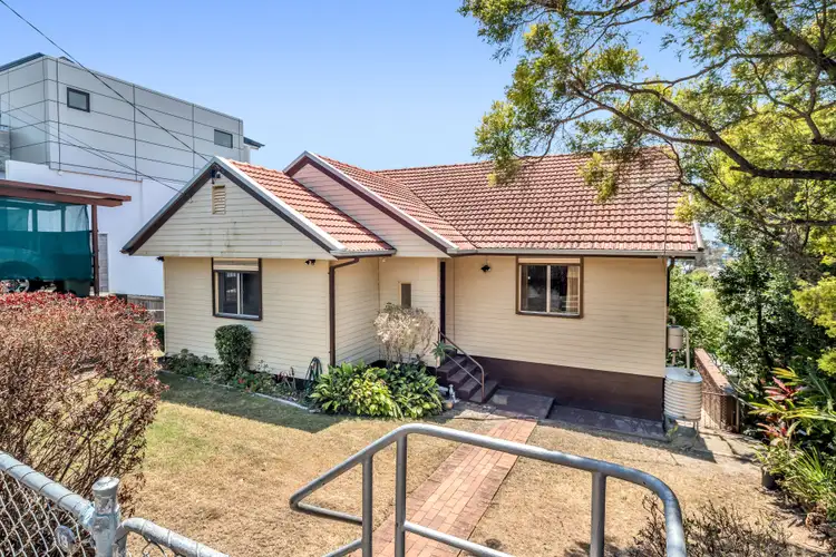 19 Wordsworth Street, Bulimba QLD 4171