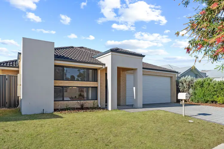Second view of Homely house listing, 5 REUSHAW Link, Baldivis WA 6171