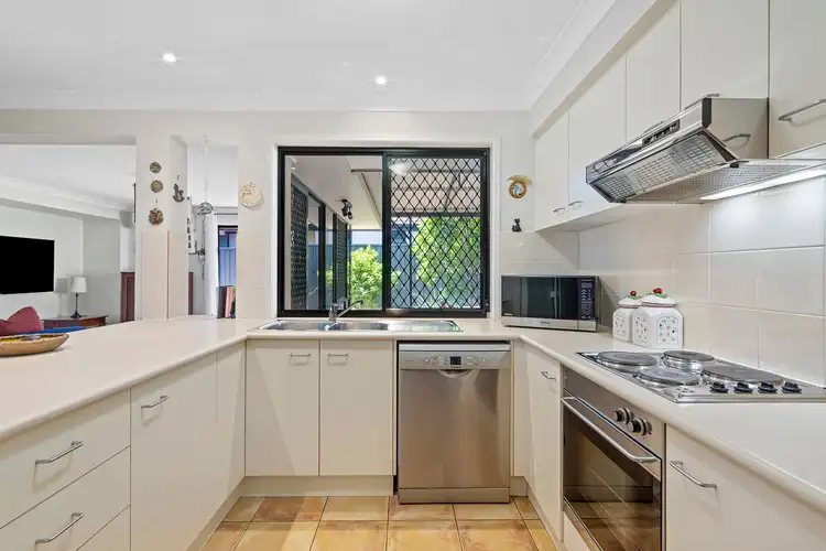 Fifth view of Homely house listing, 20 Pinedale Crescent, Parkinson QLD 4115