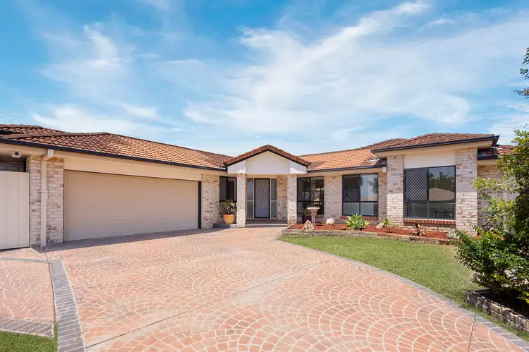 27 Hamersley Place, Parkinson QLD 4115