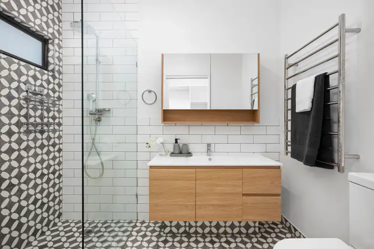 Sixth view of Homely townhouse listing, 3/21 Barry Street, Bentleigh VIC 3204