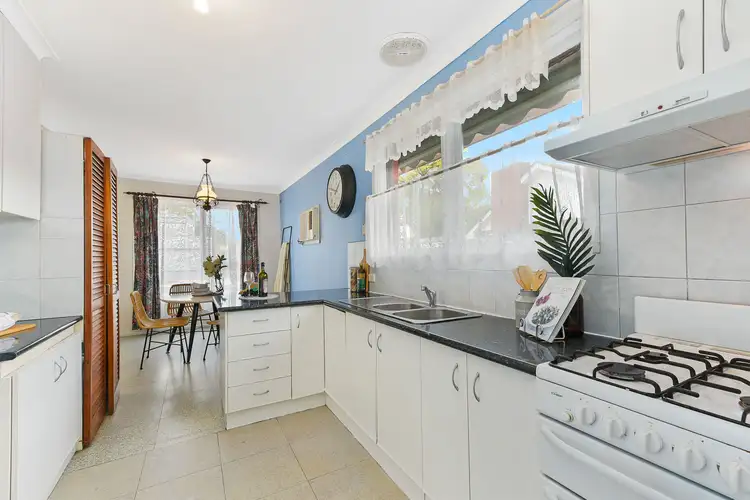 Sixth view of Homely house listing, 2 Mallawa Court, Burwood East VIC 3151