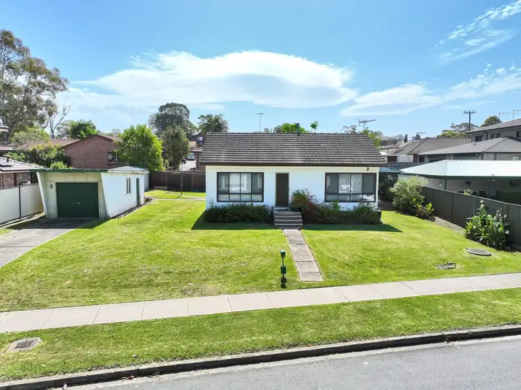 1 Bombala Street, Pendle Hill NSW 2145