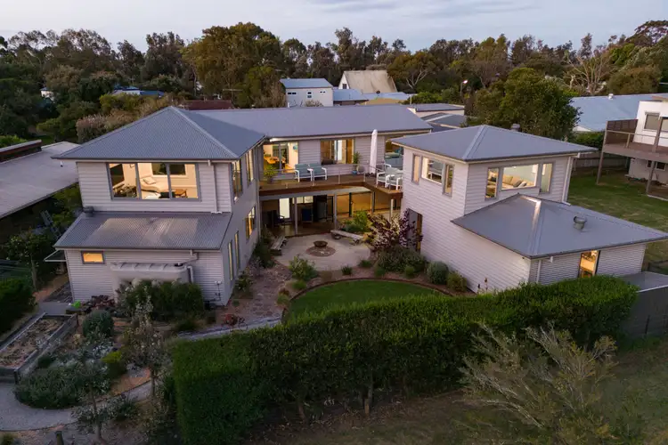 1 Uringah Court, Cowes VIC 3922