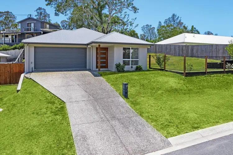 17 Holland Street, Landsborough QLD 4550