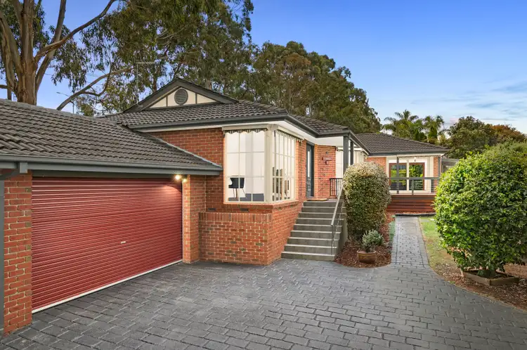 1 Camelot Court, Mooroolbark VIC 3138