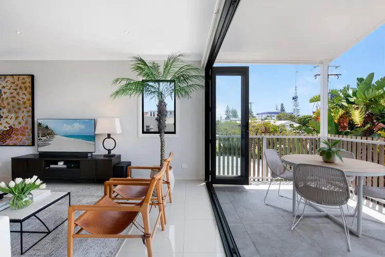 2/44 Seagull Avenue, Mermaid Beach QLD 4218