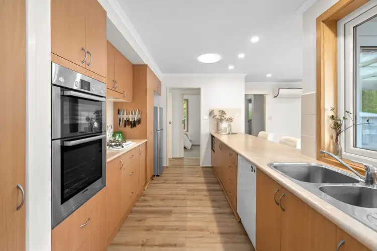 Fifth view of Homely house listing, 9 Courtney Square, Wantirna VIC 3152