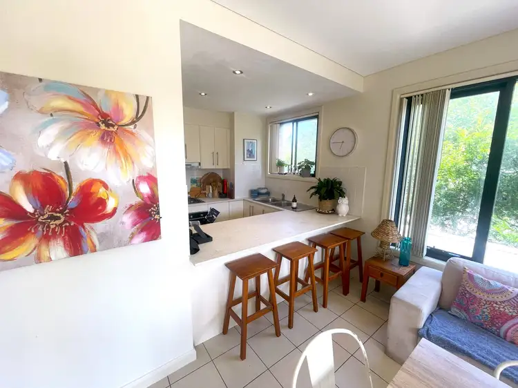 Sixth view of Homely apartment listing, 1/10 Oaks Avenue, Dee Why NSW 2099