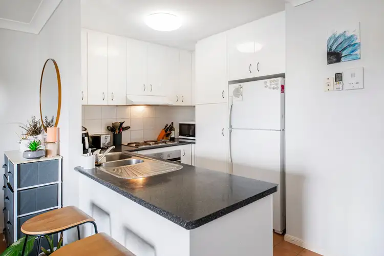 Fourth view of Homely apartment listing, 31/16 Purli Street, Chevron Island QLD 4217