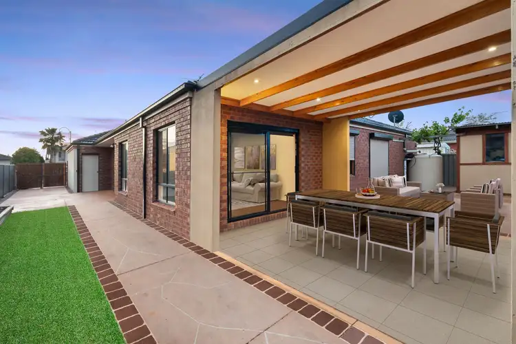 Second view of Homely house listing, 5 Mulwala Place, Taylors Hill VIC 3037