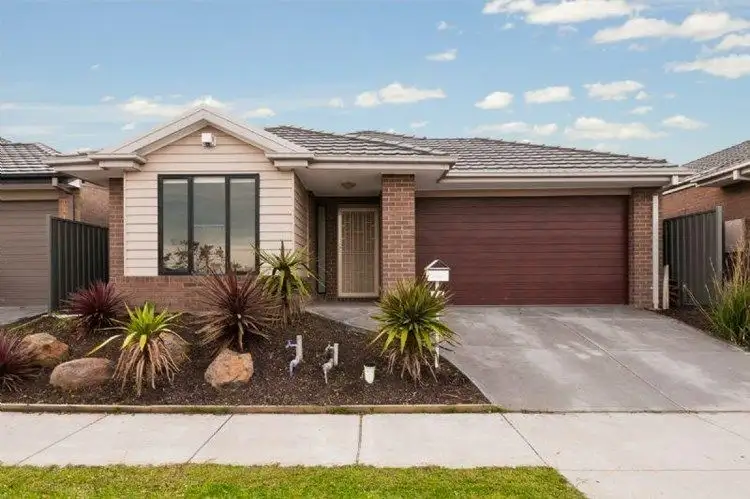 16 Cradle Mountain Drive, Craigieburn VIC 3064
