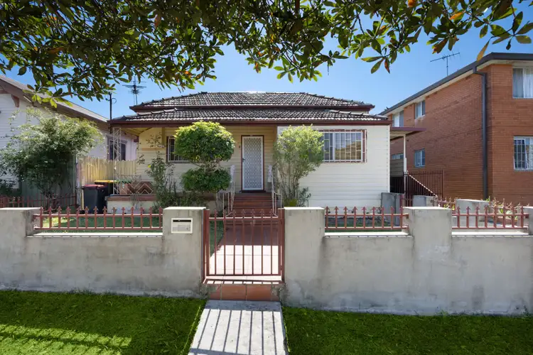 26 Flora Street, Roselands NSW 2196