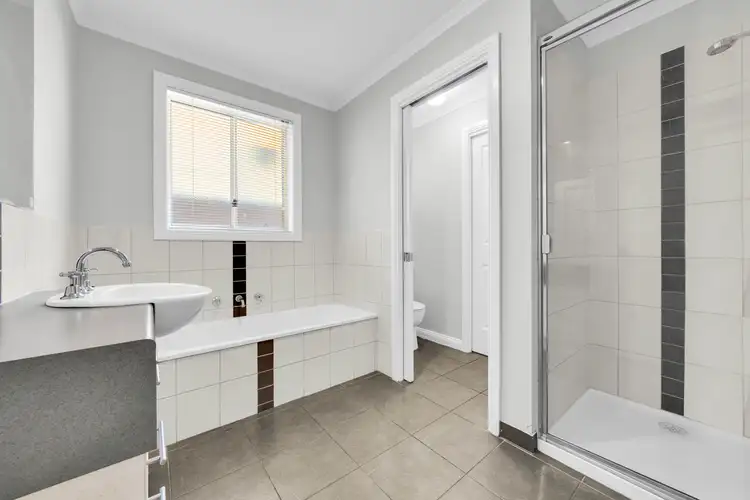 Fourth view of Homely unit listing, 1/33 Broderick Road, Carrum Downs VIC 3201