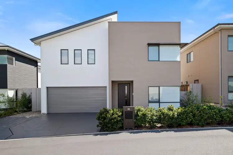 30 Merrick Way, Gledswood Hills NSW 2557