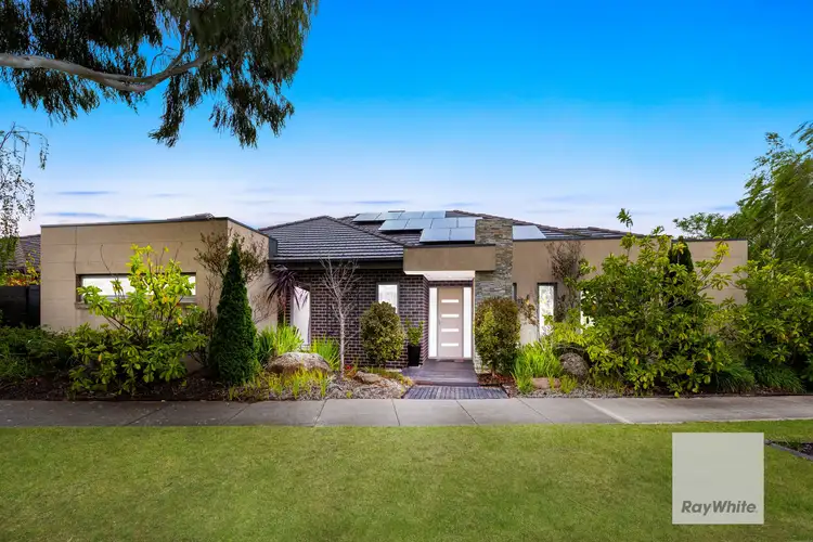 12 Mitchell Grove, Taylors Hill VIC 3037
