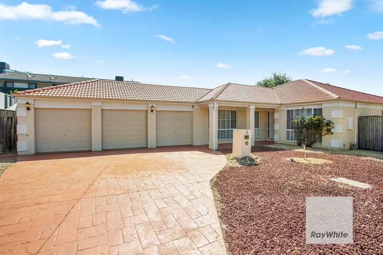 5 Jolly Place, Sydenham VIC 3037
