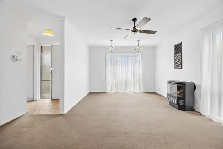Third view of Homely house listing, 4 Citrinus Court, Romsey VIC 3434
