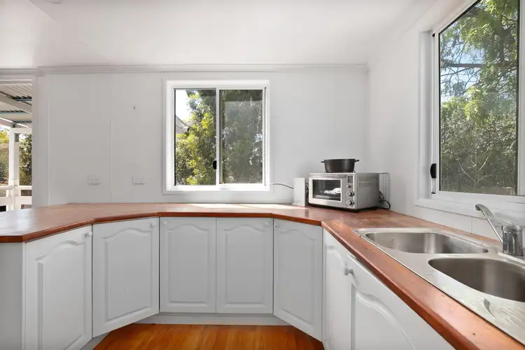 Fifth view of Homely house listing, 6 Hall Place, Emerald QLD 4720