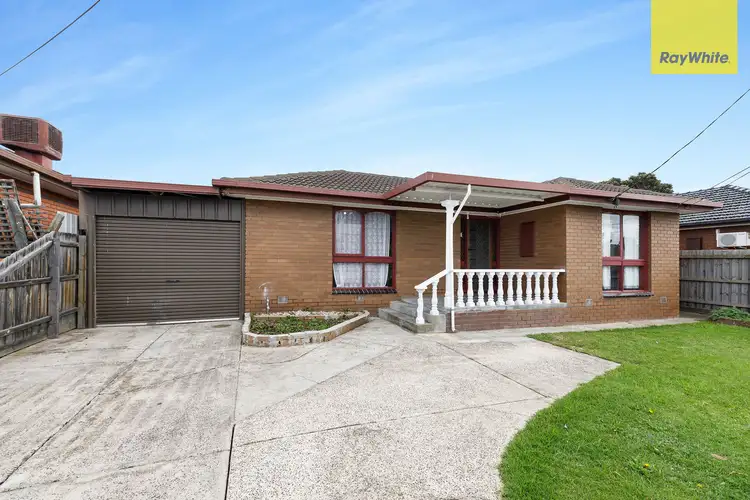 49 Mulhall Drive, St Albans VIC 3021