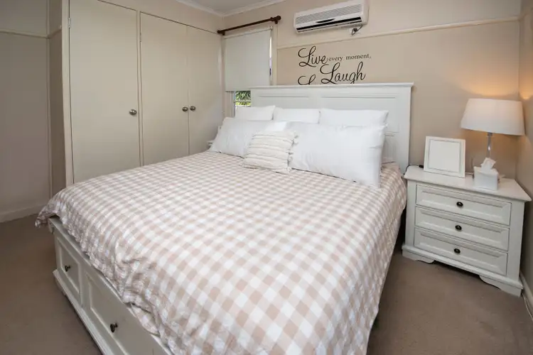 Seventh view of Homely house listing, 8 Mundle Avenue, Swan Hill VIC 3585