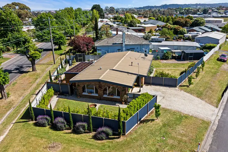 425 Clayton Street, Canadian VIC 3350