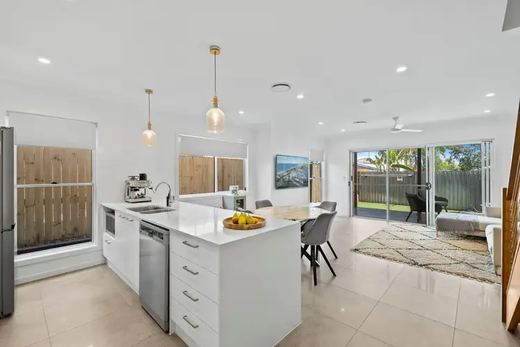 1/7 Albert Street, Annerley QLD 4103