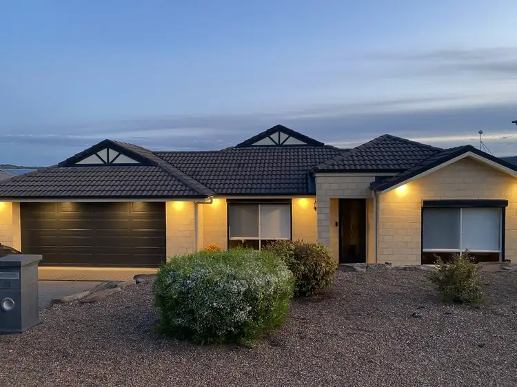 11 Bayley Circuit, Trott Park SA 5158