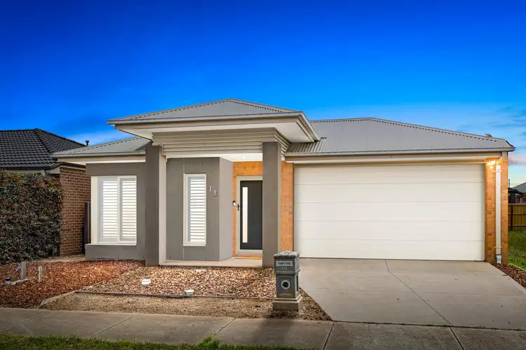 18 Canopy Way, Werribee VIC 3030